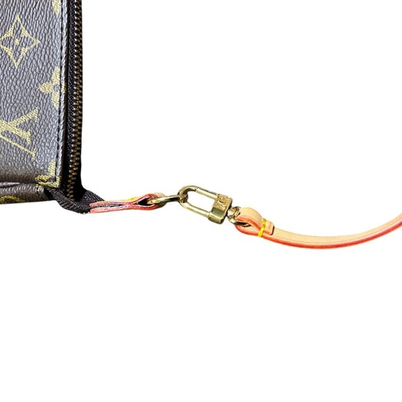 Louis Vuitton Accessories pochette Authentic - Picture 5 of 8